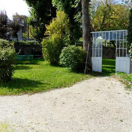 Maison De Maitre Restauree A Saint-flour, Grand Jardin Prive, Wifi, Tout Confort - Fr-1-742-351 圣弗卢尔