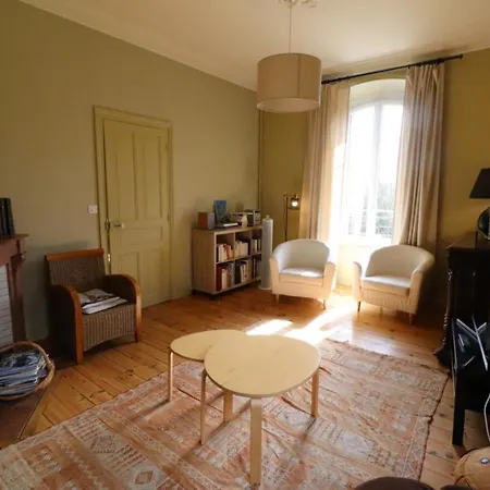 Maison De Maitre Restauree A Saint-flour, Grand Jardin Prive, Wifi, Tout Confort - Fr-1-742-351 Сasa de vacaciones *